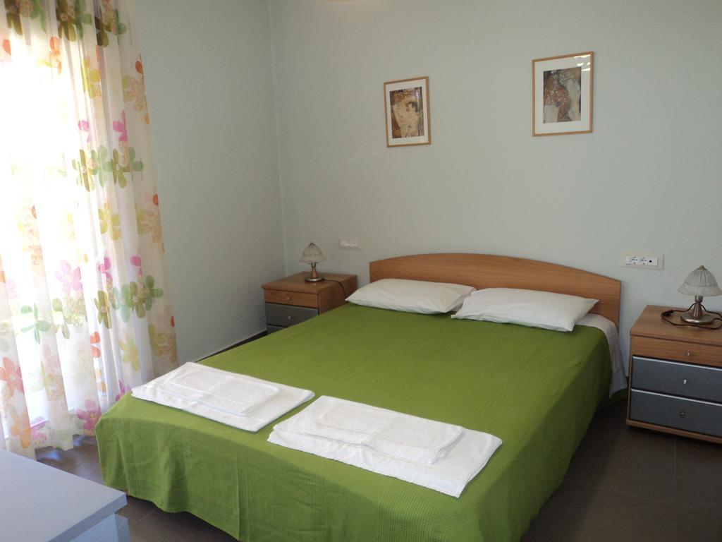Violeta Apartments Лефкада Екстериор снимка